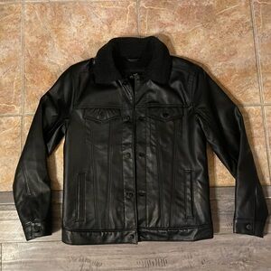 Hollister Mens Faux Leather Sherpa Jacket. SM